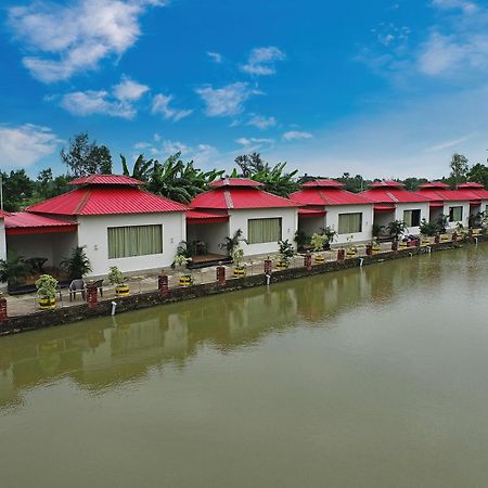 Lake View Village Resort Tajpur Екстериор снимка