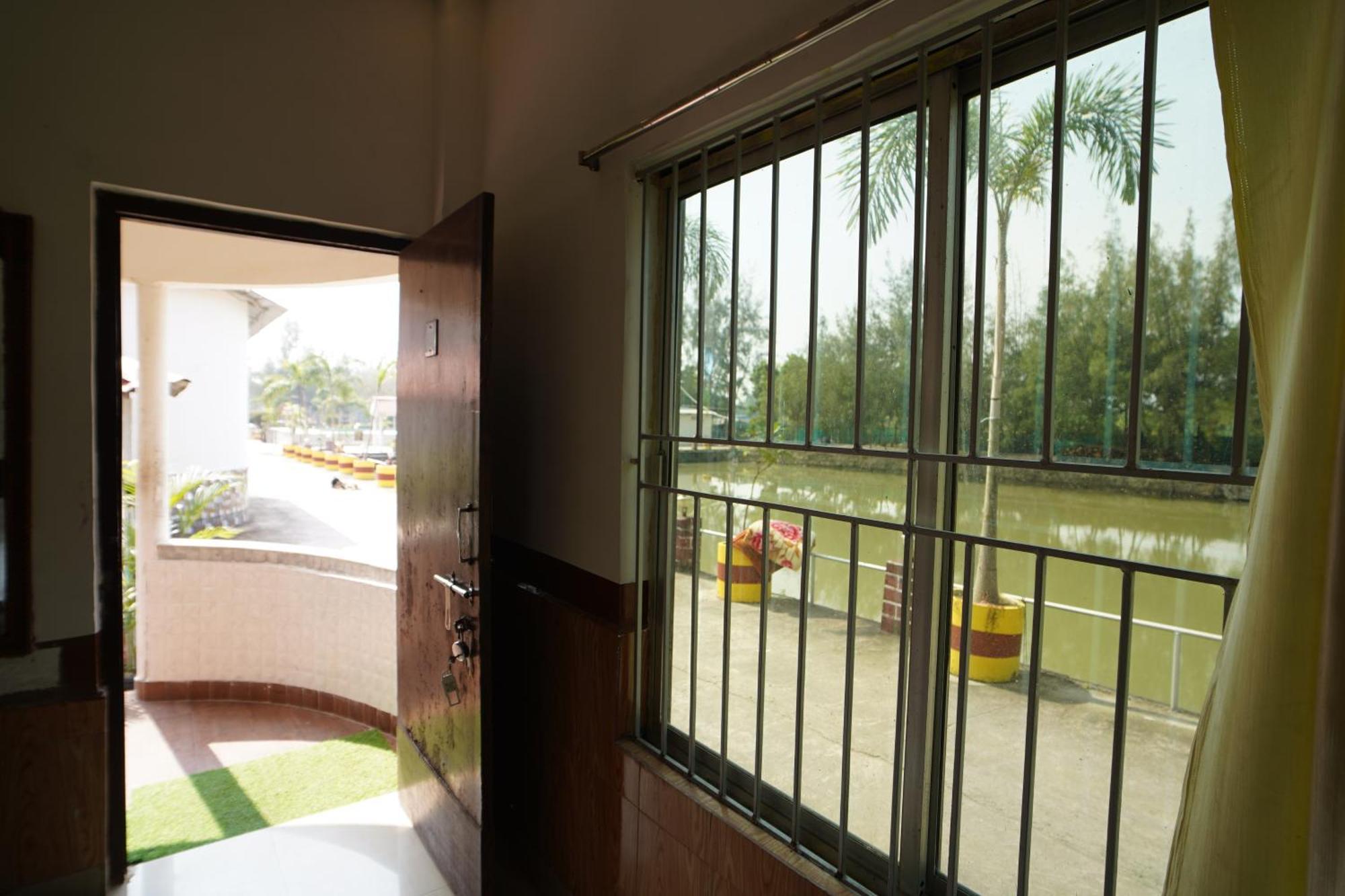 Lake View Village Resort Tajpur Екстериор снимка