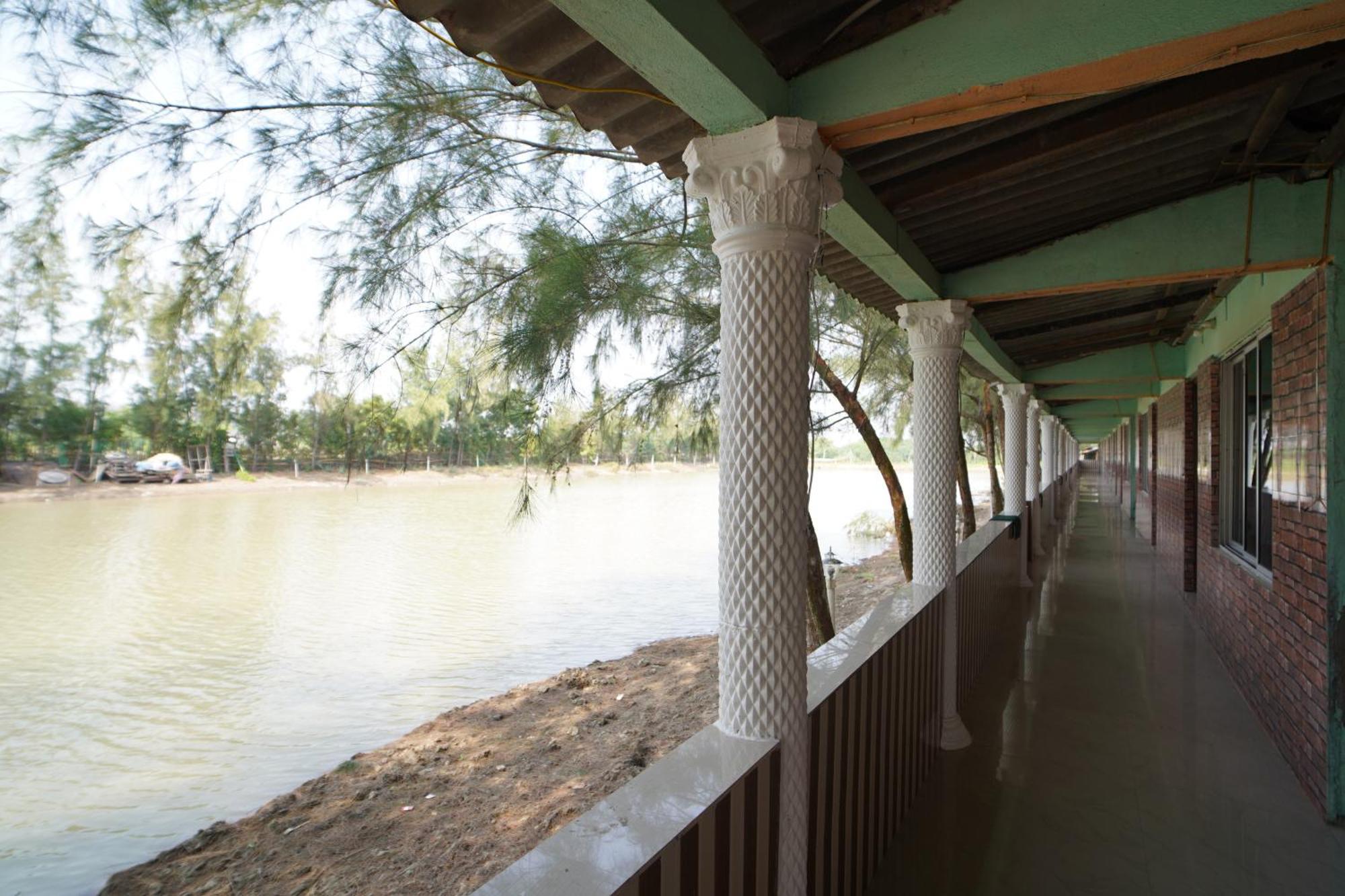 Lake View Village Resort Tajpur Екстериор снимка