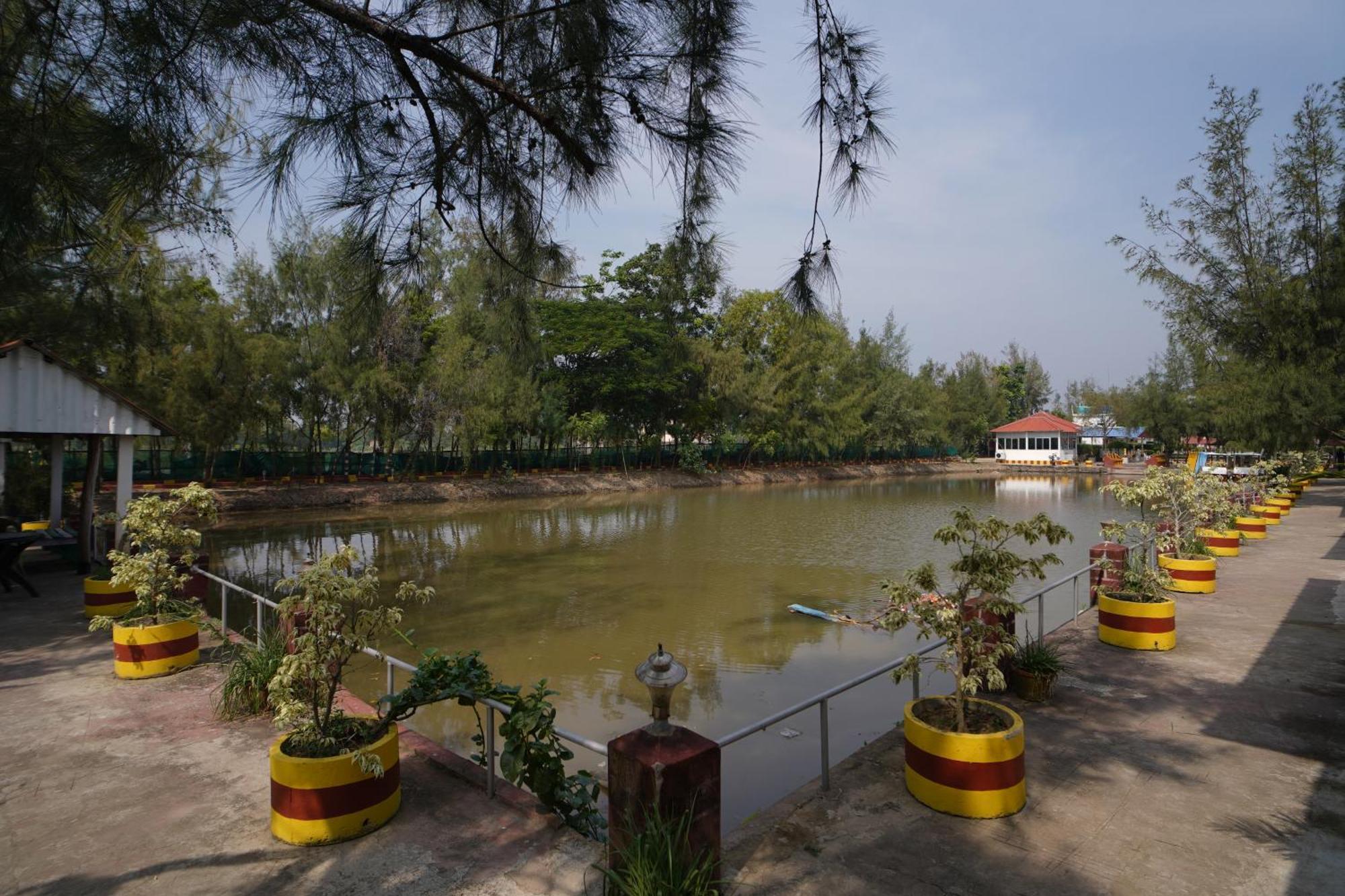 Lake View Village Resort Tajpur Екстериор снимка